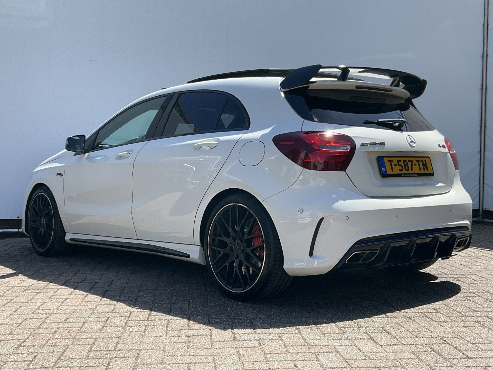 Mercedes-Benz A-Klasse AMG 45 4MATIC Pano.dak Leer Voll.Onde, Auto's, Automaat, Gebruikt, Euro 6, 4 cilinders