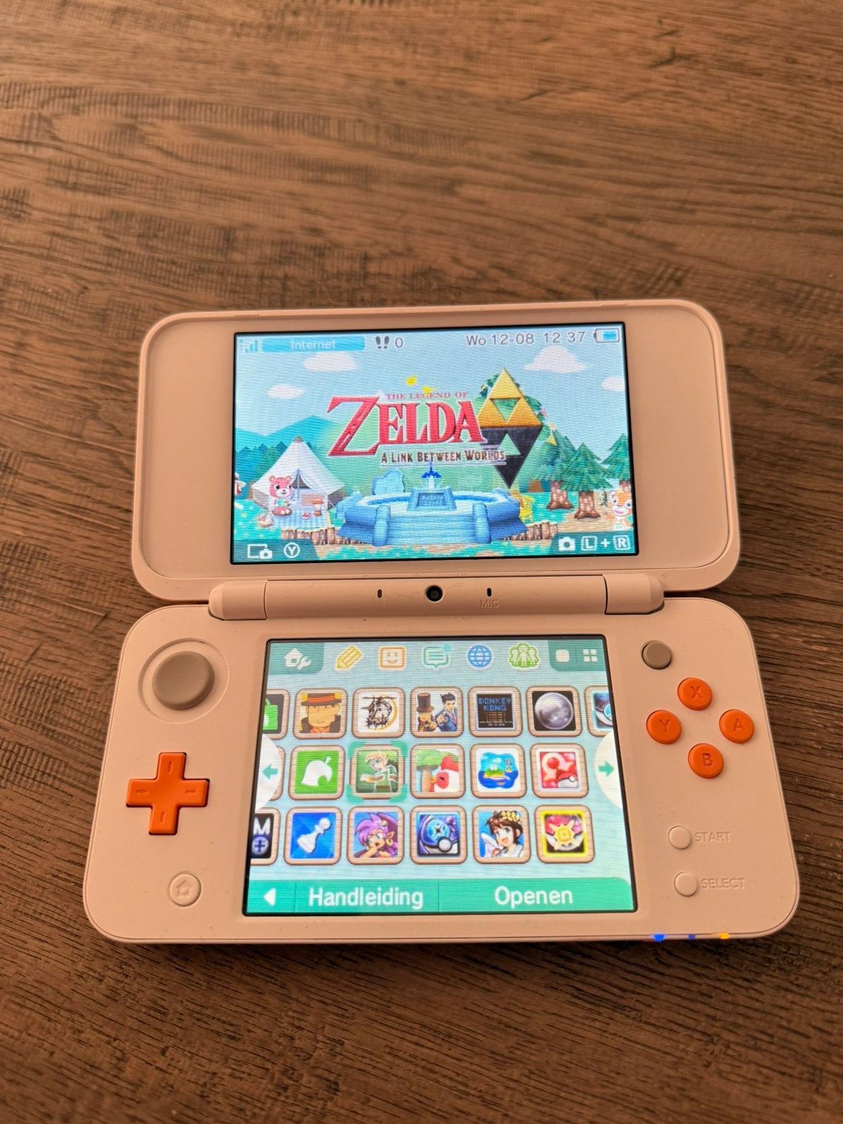 Nintendo 2ds XL, Ophalen of Verzenden, Zo goed als nieuw, 2DS