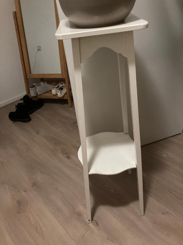 Witte plantentafel / bijzettafel, Ophalen, Zo goed als nieuw
