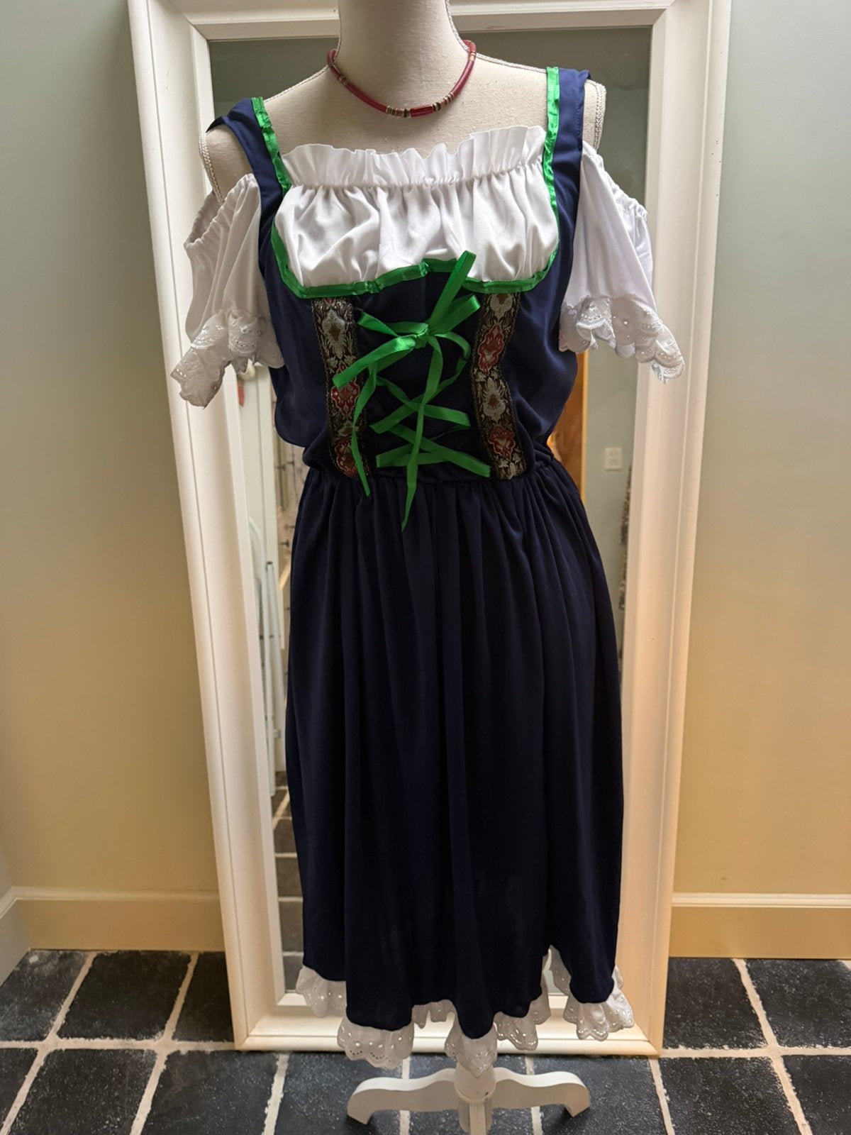 Oktoberfest Dirndljurkje ( xl), Maat 46/48 (XL) of groter, Nieuw, Ophalen of Verzenden, Overige thema's