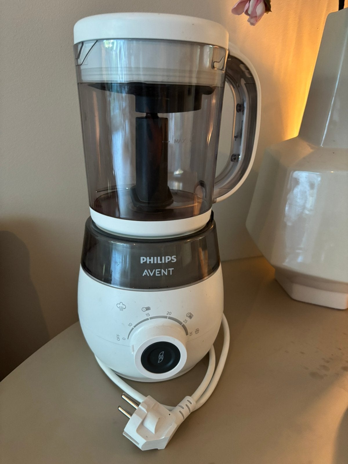 Avent stomer en blender speciaal voor babyvoeding, Minder dan 1 liter, Ophalen, Nieuw, 3 snelheden of meer