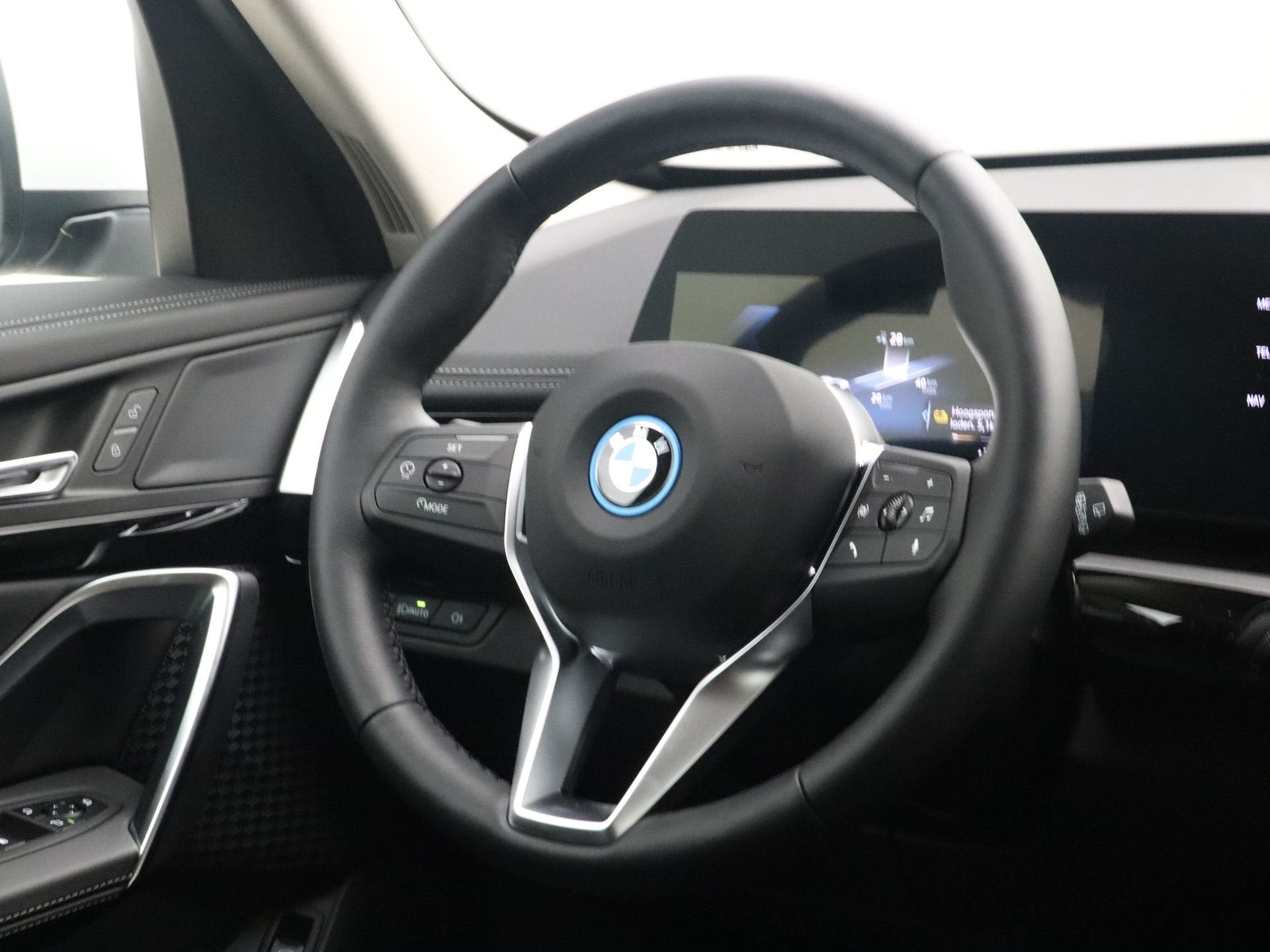 BMW iX1 eDrive20 Pure Edition 67 kWh (bj 2026, automaat), Met garantie (alle), Wit, Origineel Nederlands, 420 min