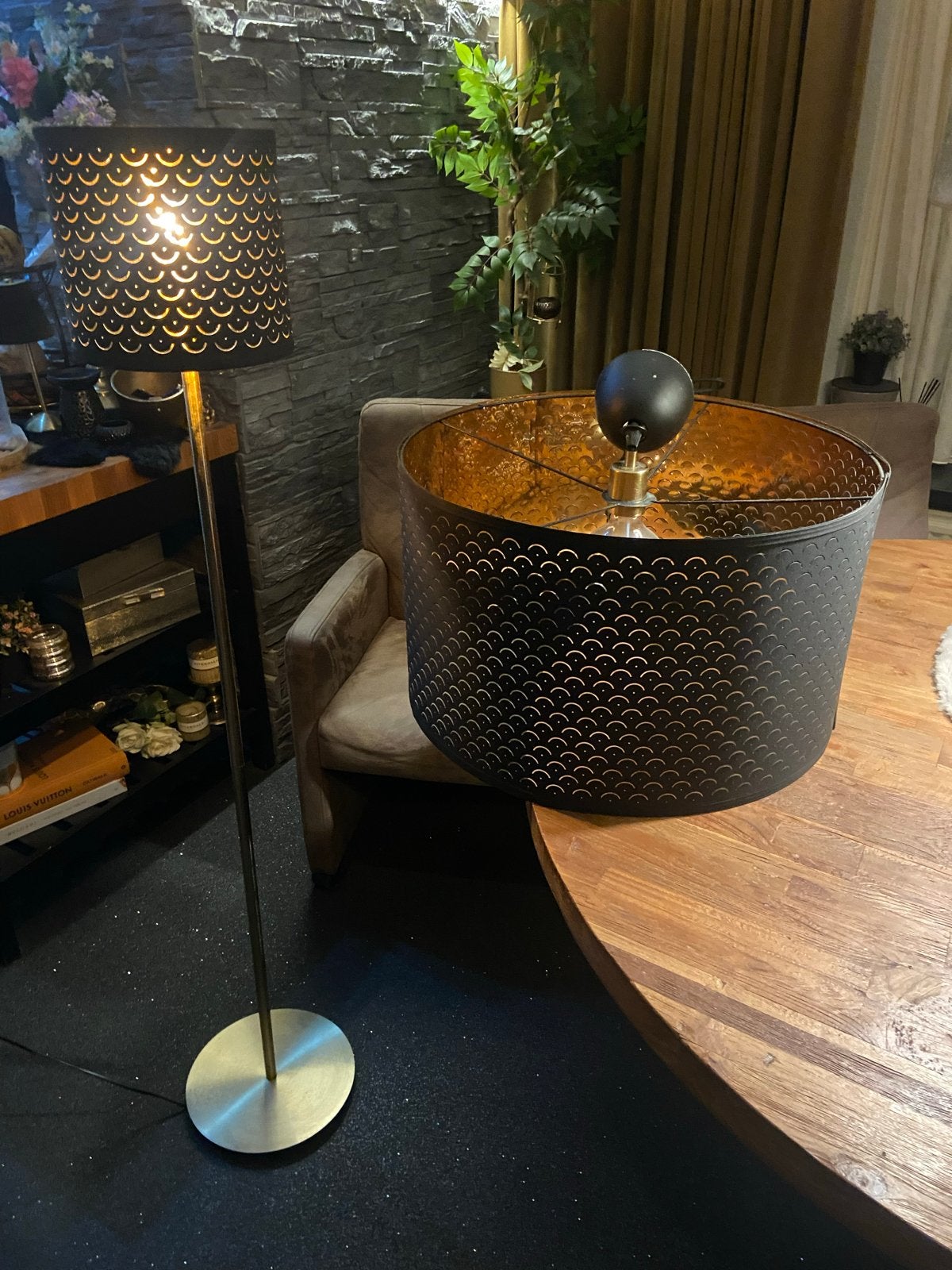 Set hanglamp en sta lamp zwart goud kleurig, Huis en Inrichting, Lampen | Vloerlampen, Zo goed als nieuw, Metaal, 150 tot 200 cm