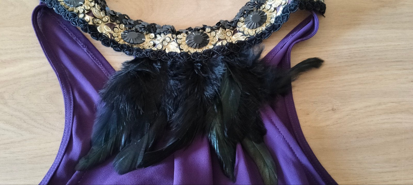 Daivor Prachtige paarse avondjurk met gouden details, Kleding | Dames, Galajurk, Paars, Nieuw, Ophalen of Verzenden