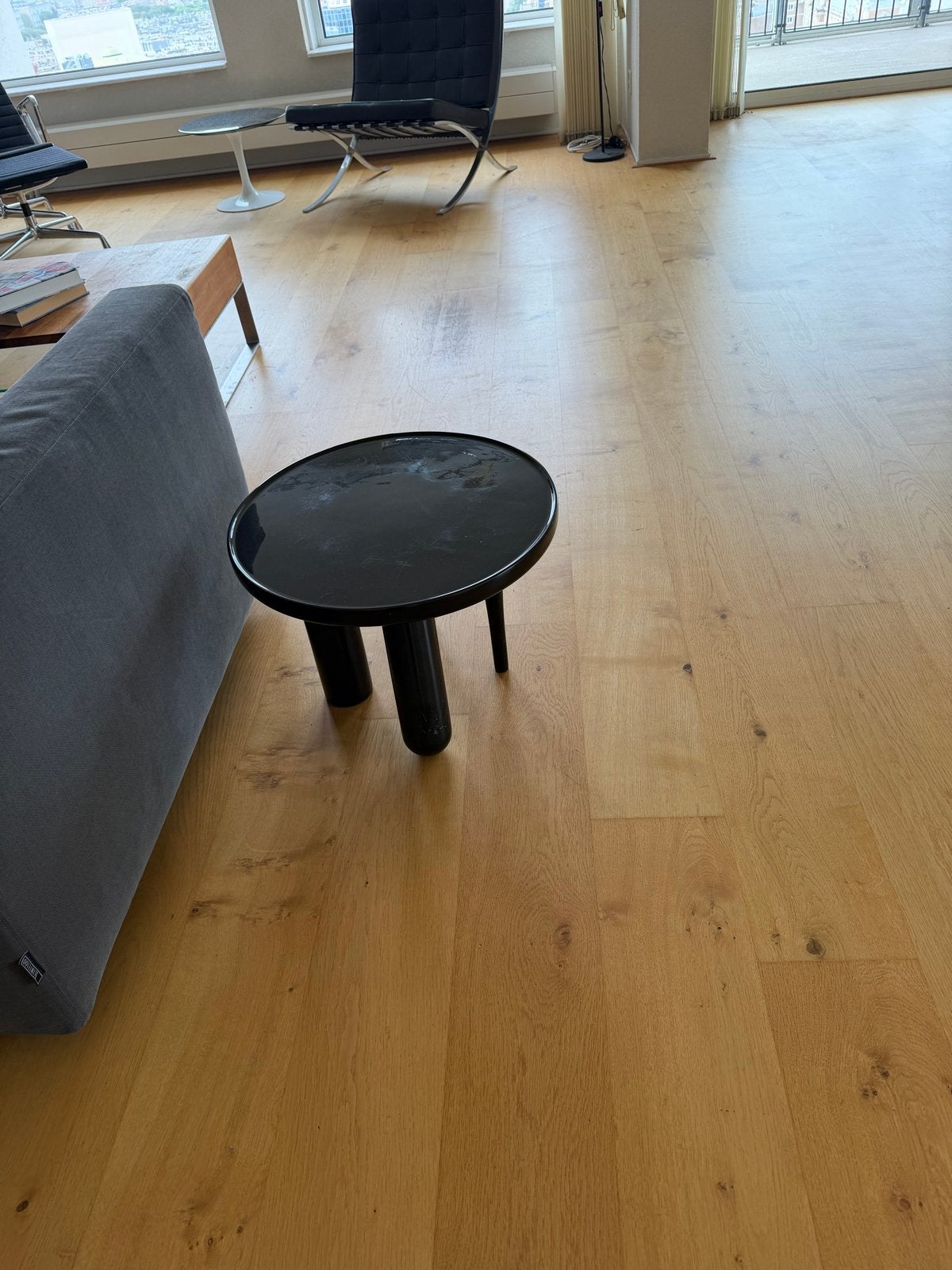 Zwarte bijzettafel van James Tophan / Moooi, Minder dan 55 cm, Gebruikt, Rond, Ophalen of Verzenden