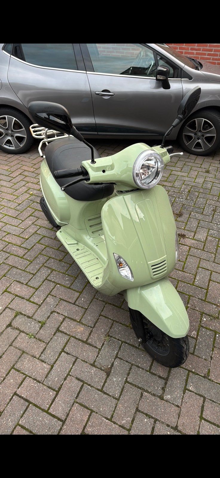 Agm vx50, Fietsen en Brommers, Snorfietsen en Snorscooters, Ophalen, Zo goed als nieuw, Benzine, Overige merken