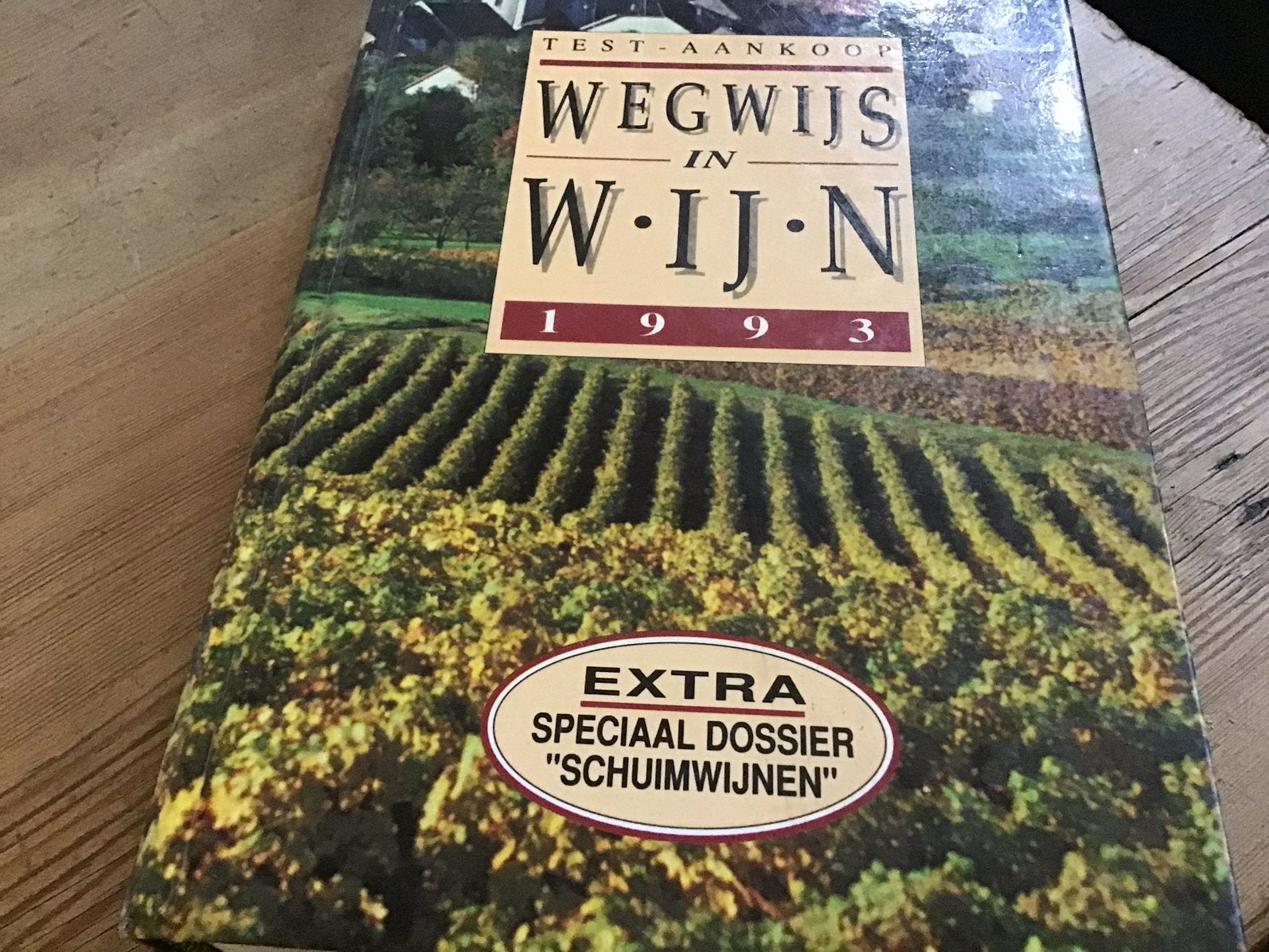 Wegwijs in wijn Testaankoop, Ophalen of Verzenden, Alpha, Zo goed als nieuw, WO