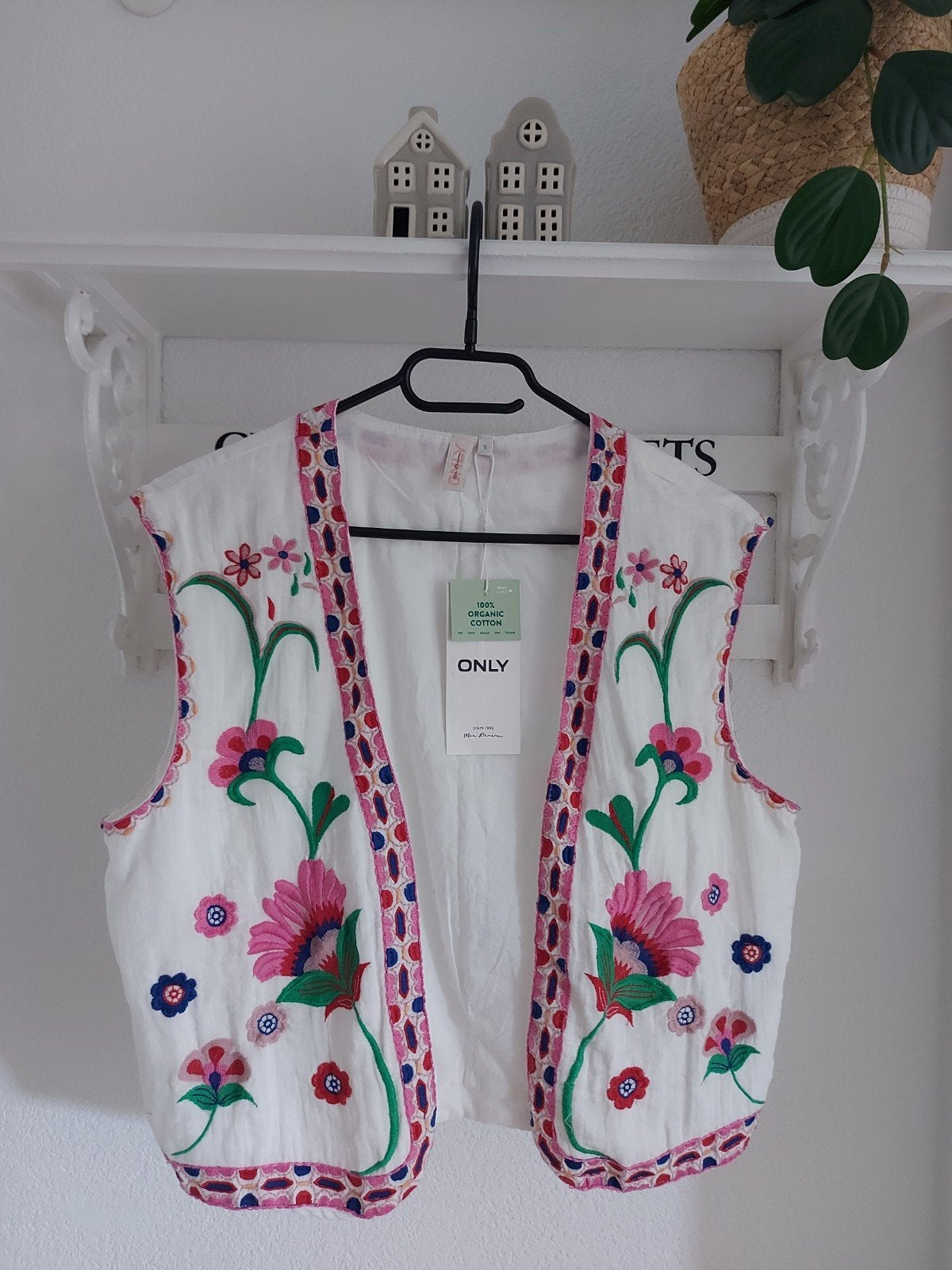 Super leuk gilet -Only 
Maat: S

Nieuw met kaartje!, Ophalen of Verzenden, Nieuw, Maat 38/40 (M)