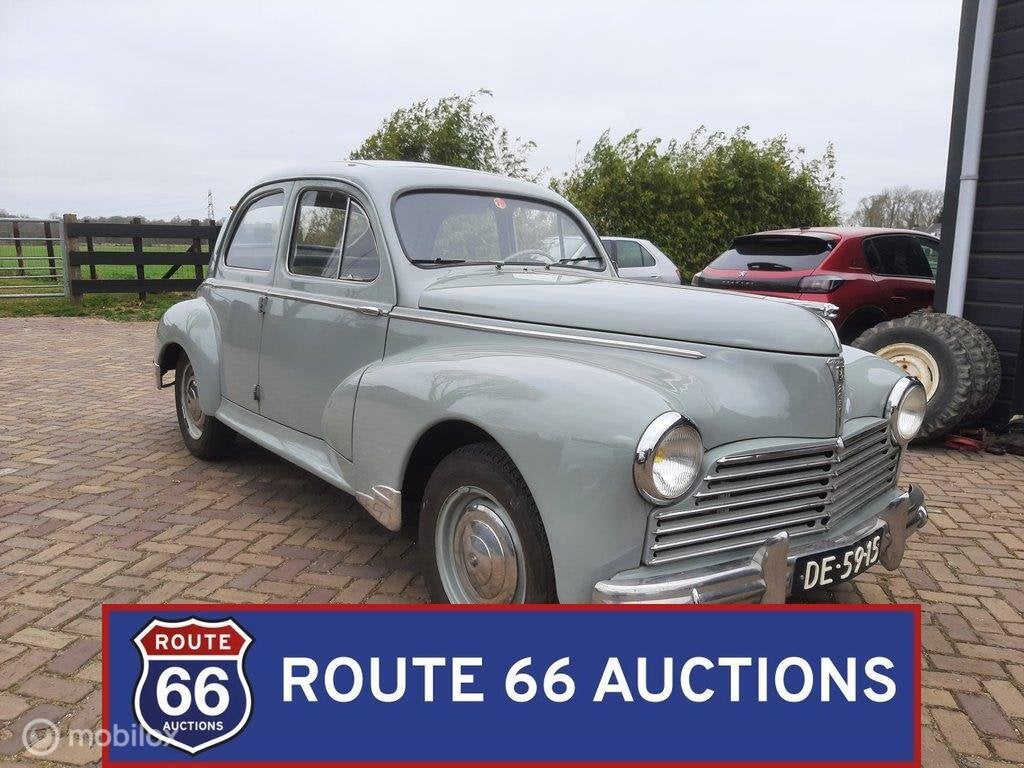 Peugeot 203C | 1955 | Route 66 Auctions, Auto's, Oldtimers, Overige carrosserieën, Zwart, Bedrijf, Handgeschakeld