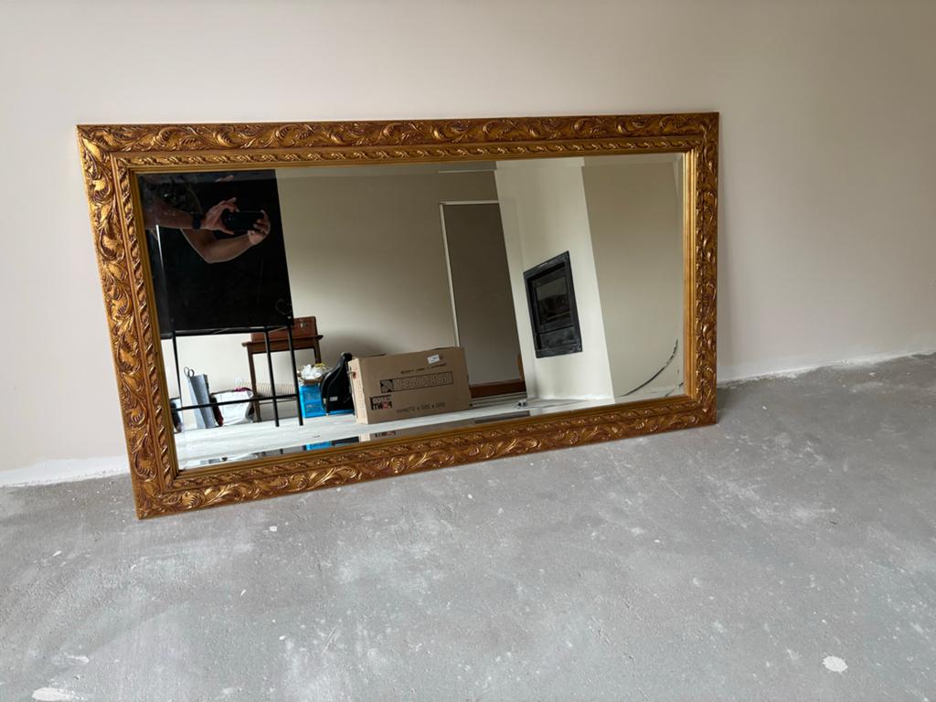 Grote spiegel met gouden barok lijst - 140x77cm, Gebruikt, 125 cm of meer, Ophalen of Verzenden, Minder dan 100 cm