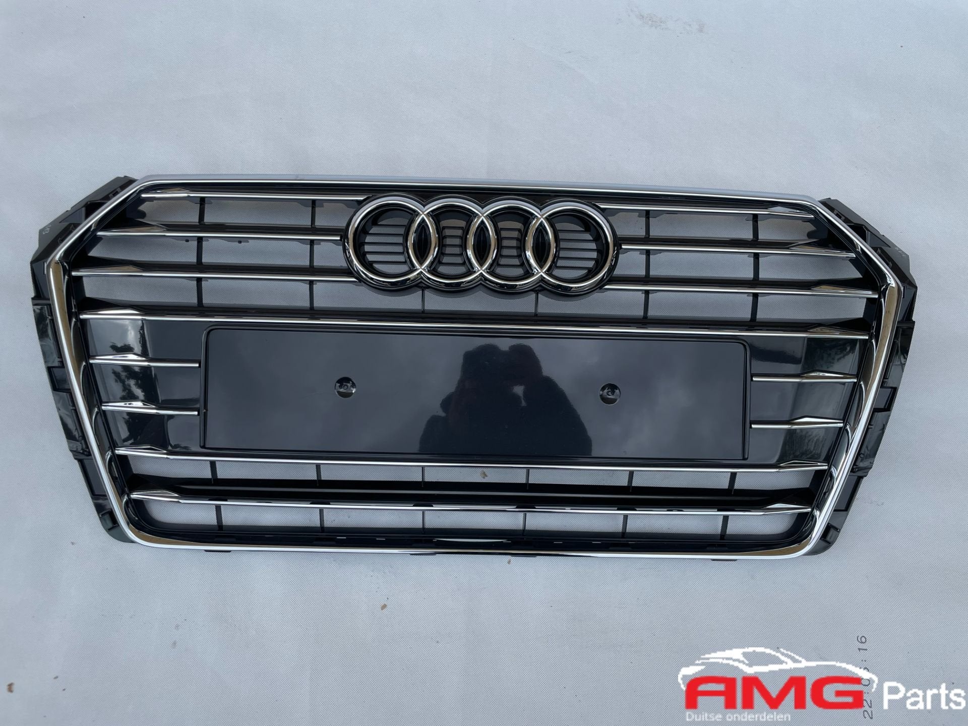 Audi A4 B9 8W S Line Grille ORIGINEEL 8W0853651 AB, AUDI AG, Kundenbetreuung@audi.de, Nieuw, Auto-Union-Strasse 1
85045  Ingolstadt, DE