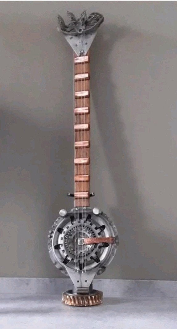 Decoratieve Banjo van Gerecyclede Materialen - 1 Meter Hoog, Ophalen