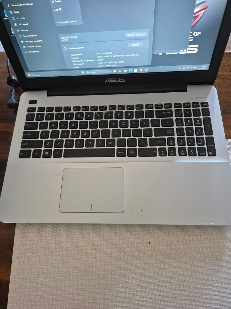 ASUS 15.6" Intel Core i7- 8GB 238GB SSD FULL HD, Computers en Software, Ophalen, 2 tot 3 Ghz, 8 GB, ASUS