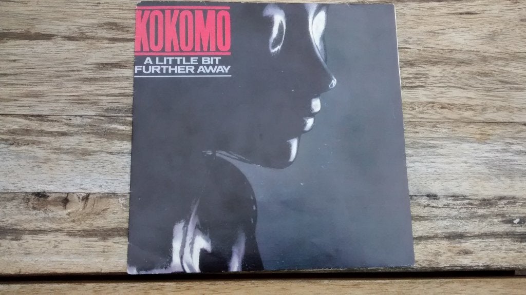 Single - Kokomo - A little bit further away, Ophalen of Verzenden, Zo goed als nieuw, R&B en Soul