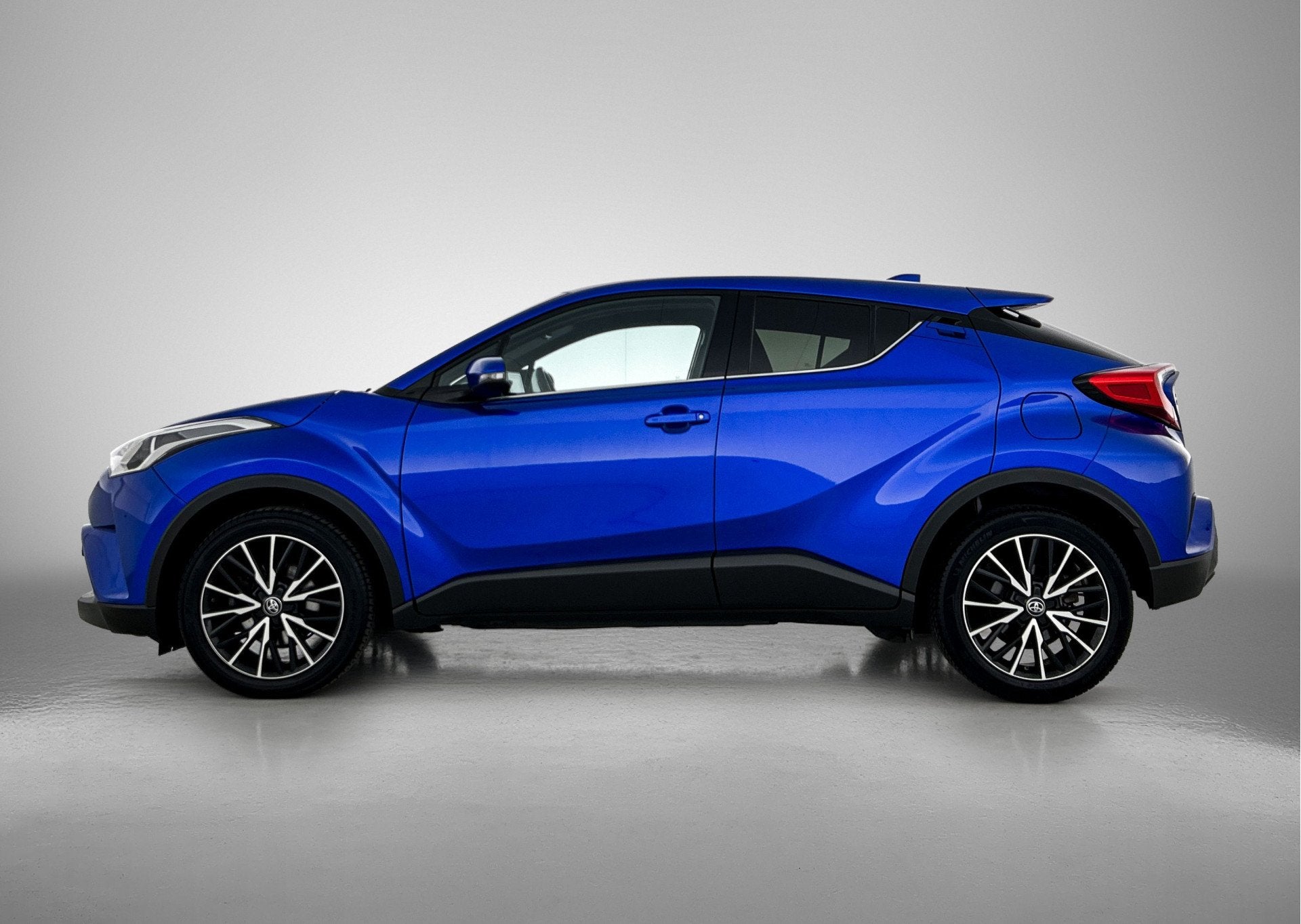Toyota C-HR 1.2 Dynamic | Dealer onderhouden | Stoelverwarmi, Auto's, Toyota, Voorwielaandrijving, 12 maanden, Stof, Gebruikt