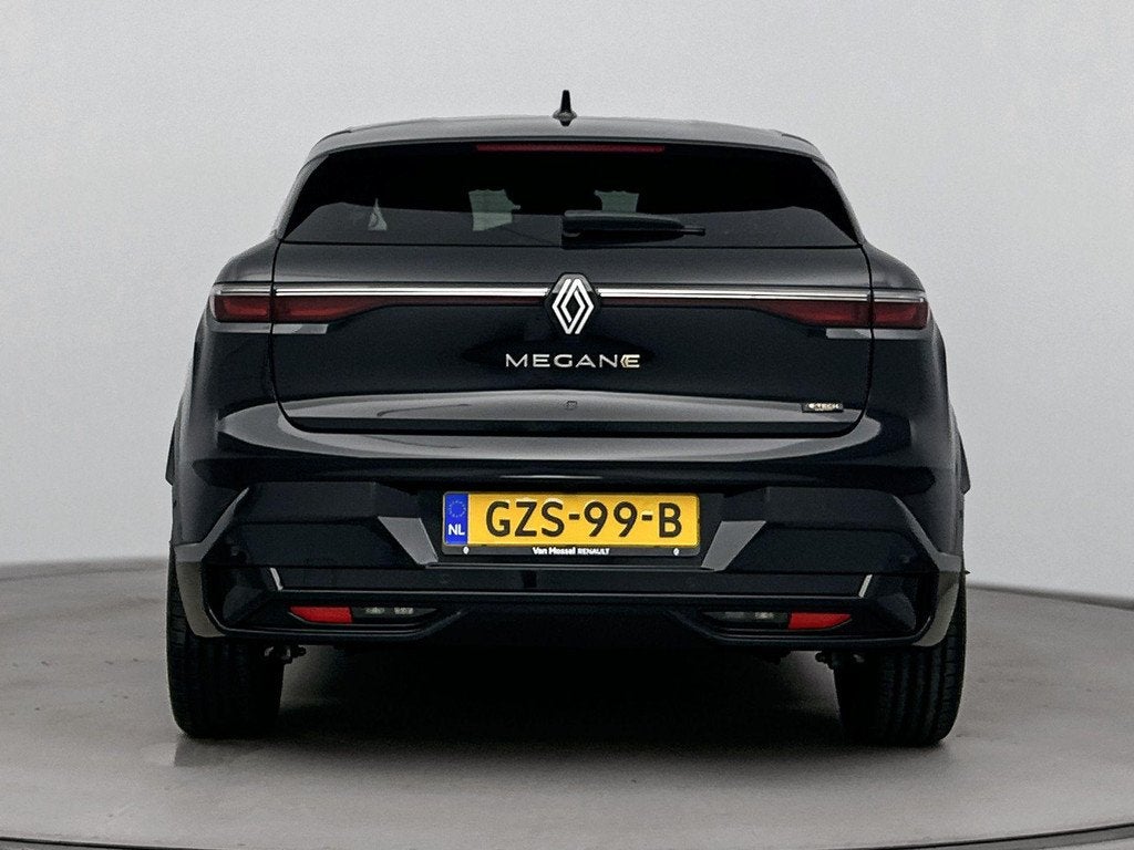 Renault Megane E-Tech Comfort Range Techno 60 kWh 220PK | Na, Auto's, Renault, Zwart, 462 km, 1619 kg, 900 kg