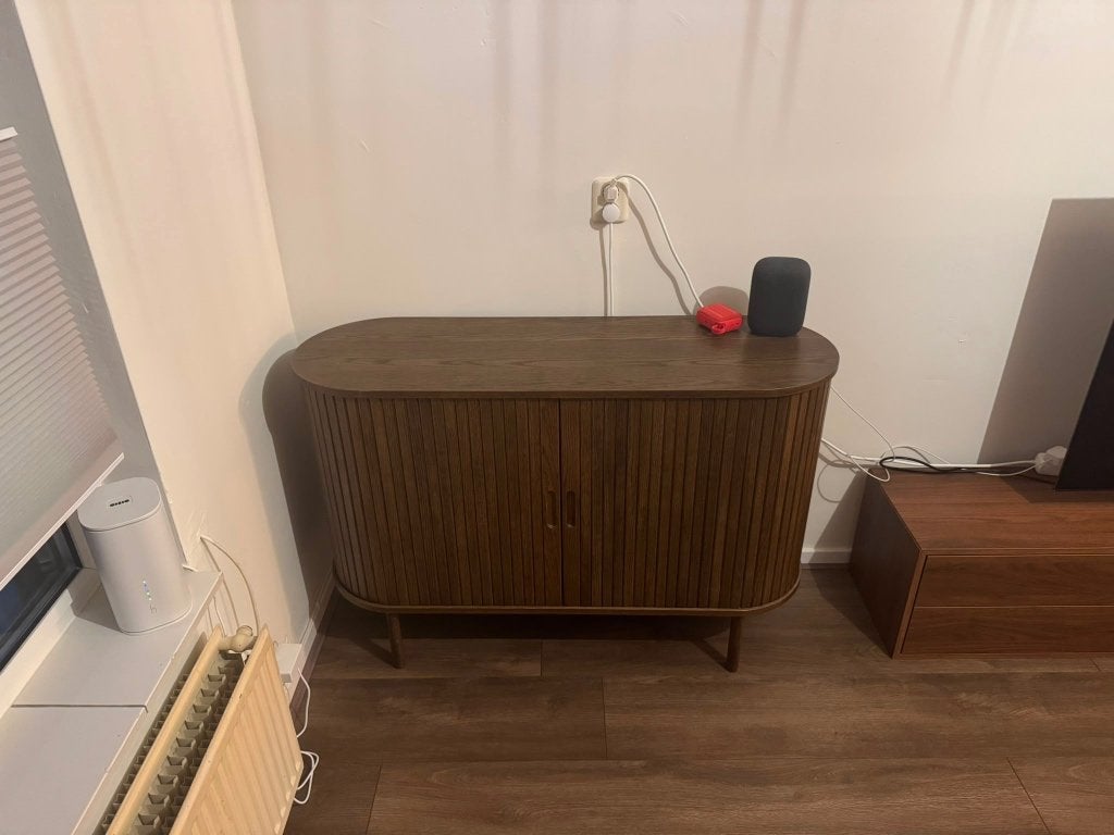 Walnoot Dressoir ovaal, Ophalen, Met deur(en), 100 tot 150 cm, Zo goed als nieuw