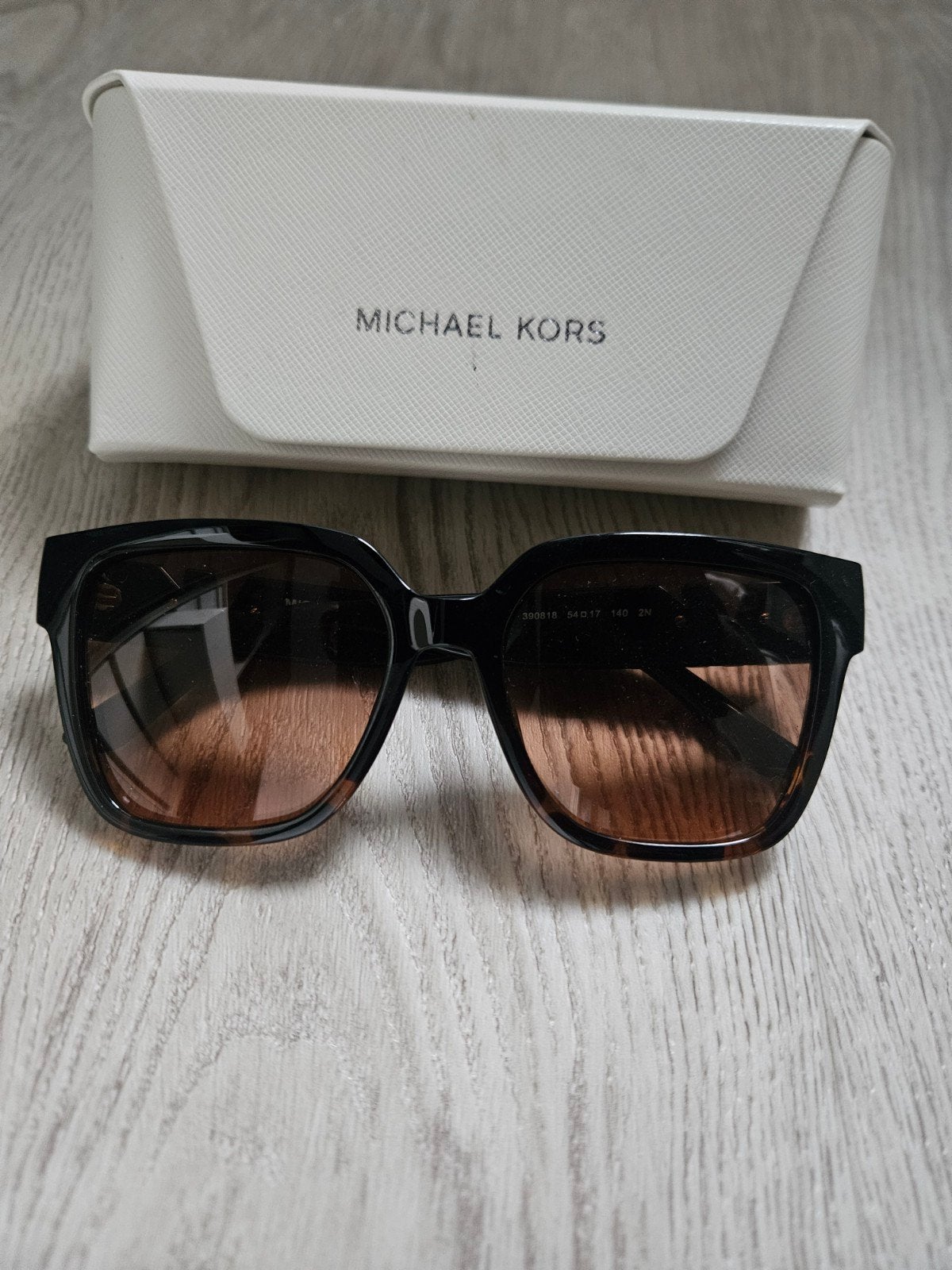Michael Kors zonnebril MK2170U Karlie, Ophalen of Verzenden, Zo goed als nieuw, Zonnebril, Overige merken