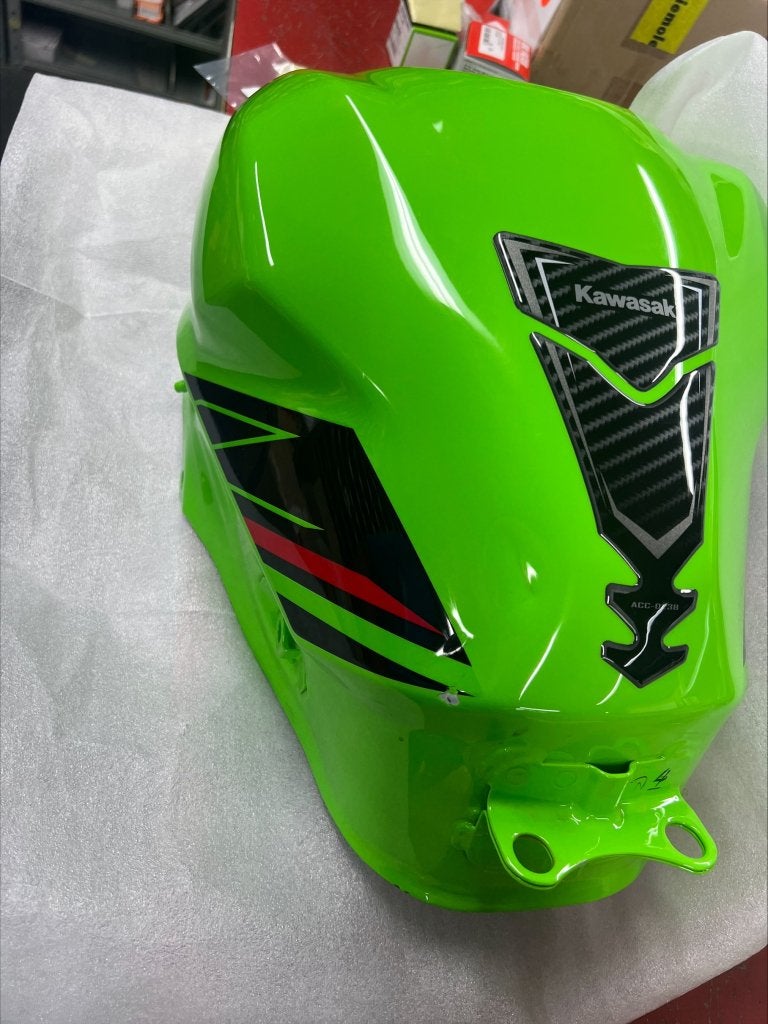 Kawasaki zx400RR tank, Motoren, Jacobus Spijkerdreef 1-3, 2132 PZ Hoofddorp, Gebruikt, Info@kawasaki.nl, Ophalen of Verzenden