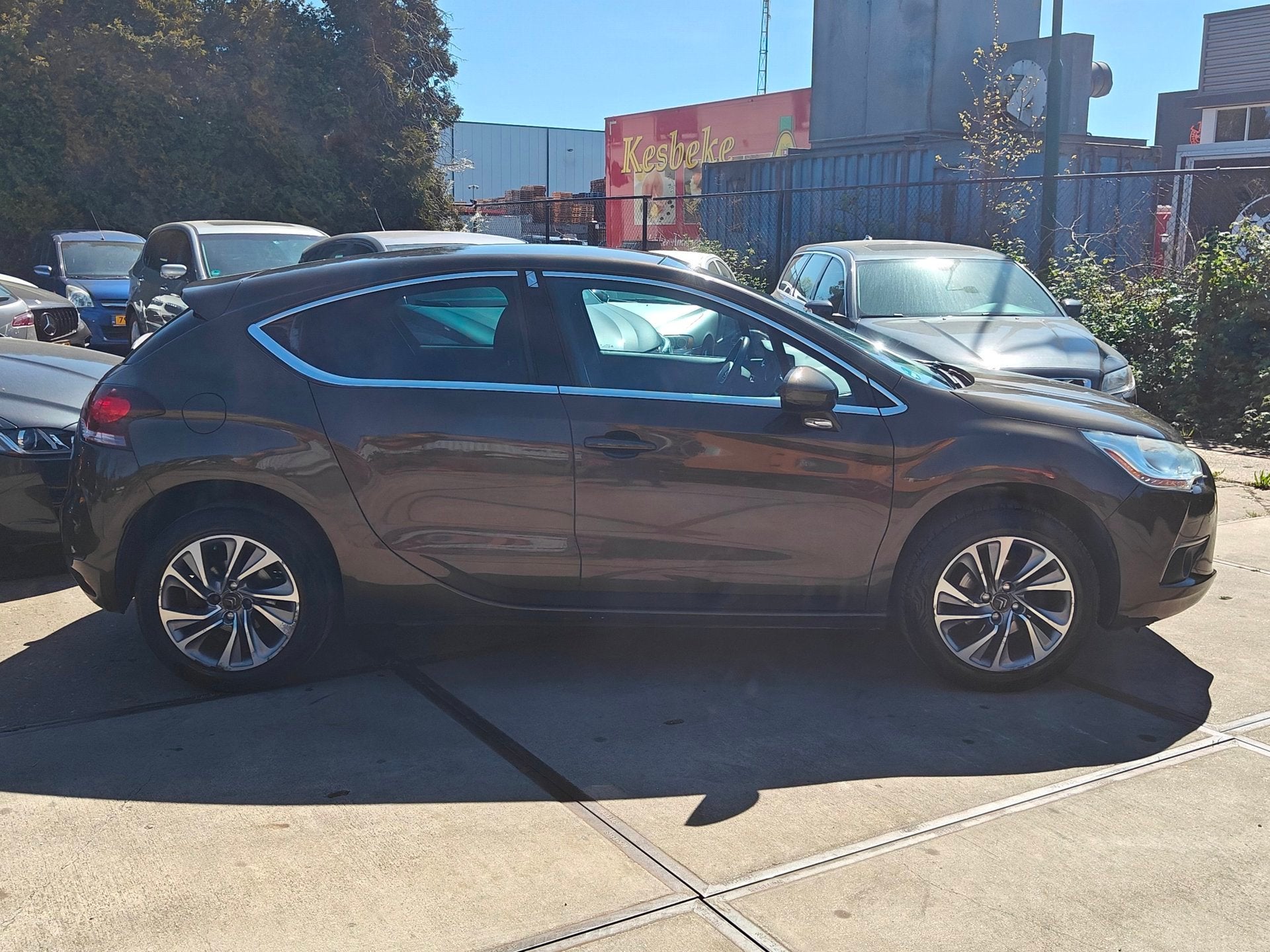 Citroen DS4 1.6 VTi So Chic | LEDER | MASSAGE | DODEHOEK | P, Auto's, Citroën, Euro 5, Gebruikt, 4 cilinders, Bruin