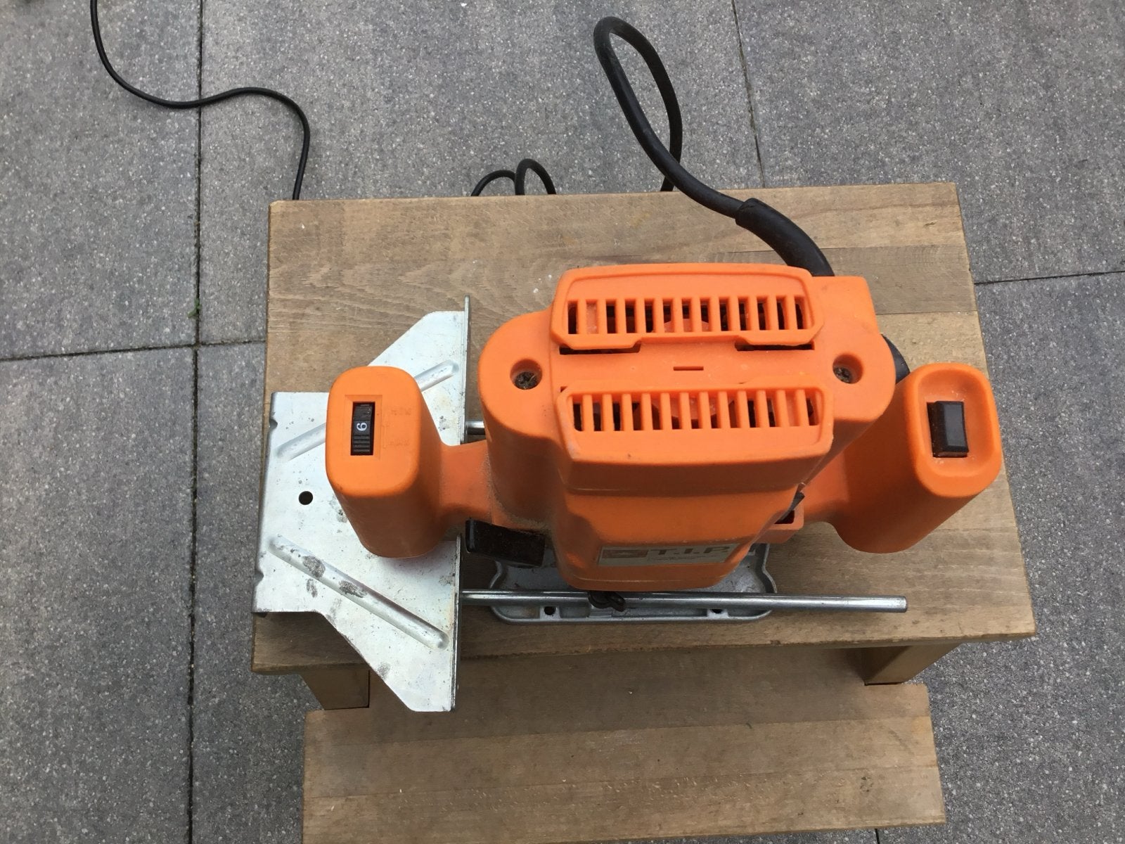 T.I.P. Bovenfrees - Krachtige en Betrouwbare Freesmachine, Doe-het-zelf en Verbouw, Ophalen of Verzenden, Gebruikt, Elektrisch