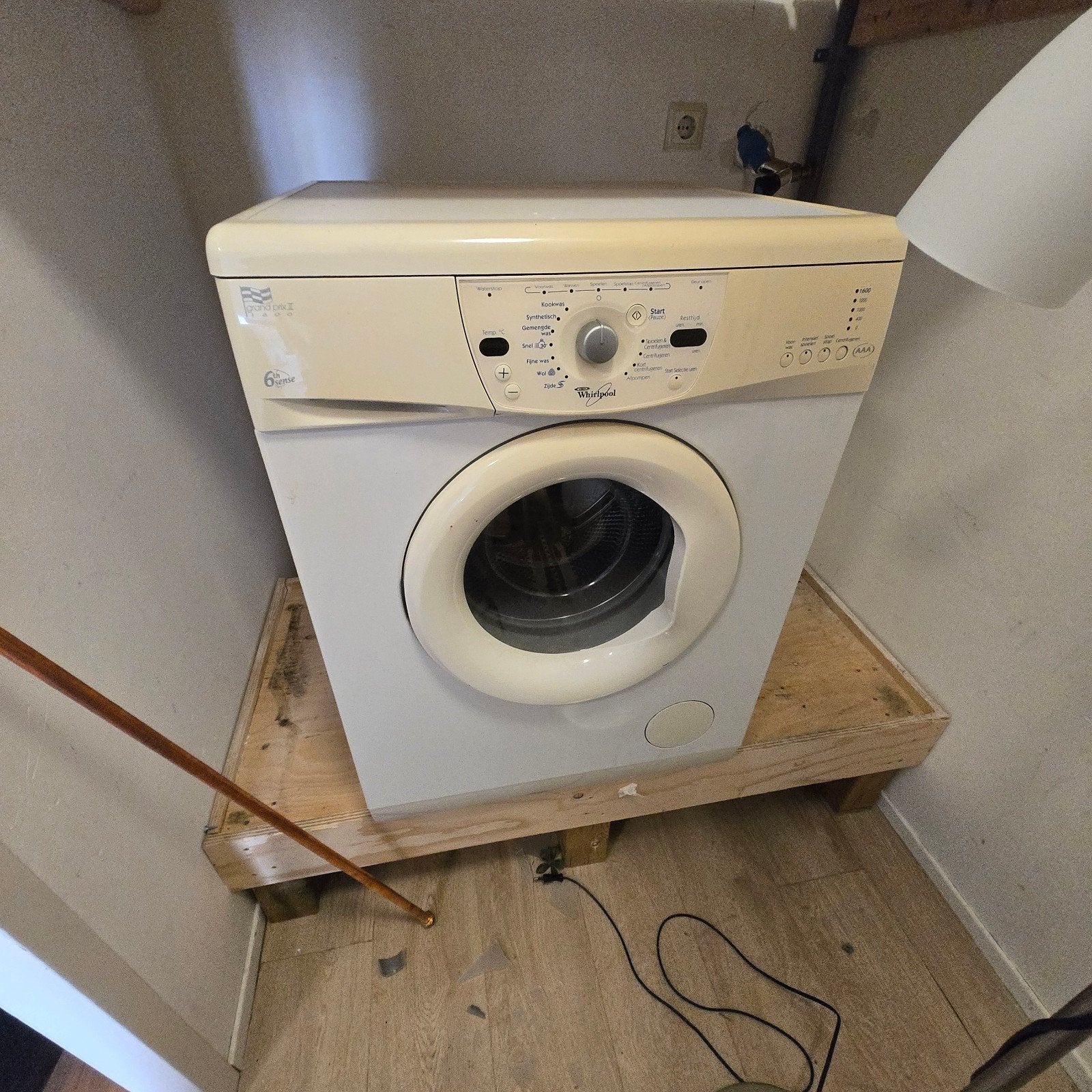 Whirlpool Wasmachine - Werkt nog prima, gratis af te halen, Witgoed en Apparatuur, Ophalen, Gebruikt, Voorlader