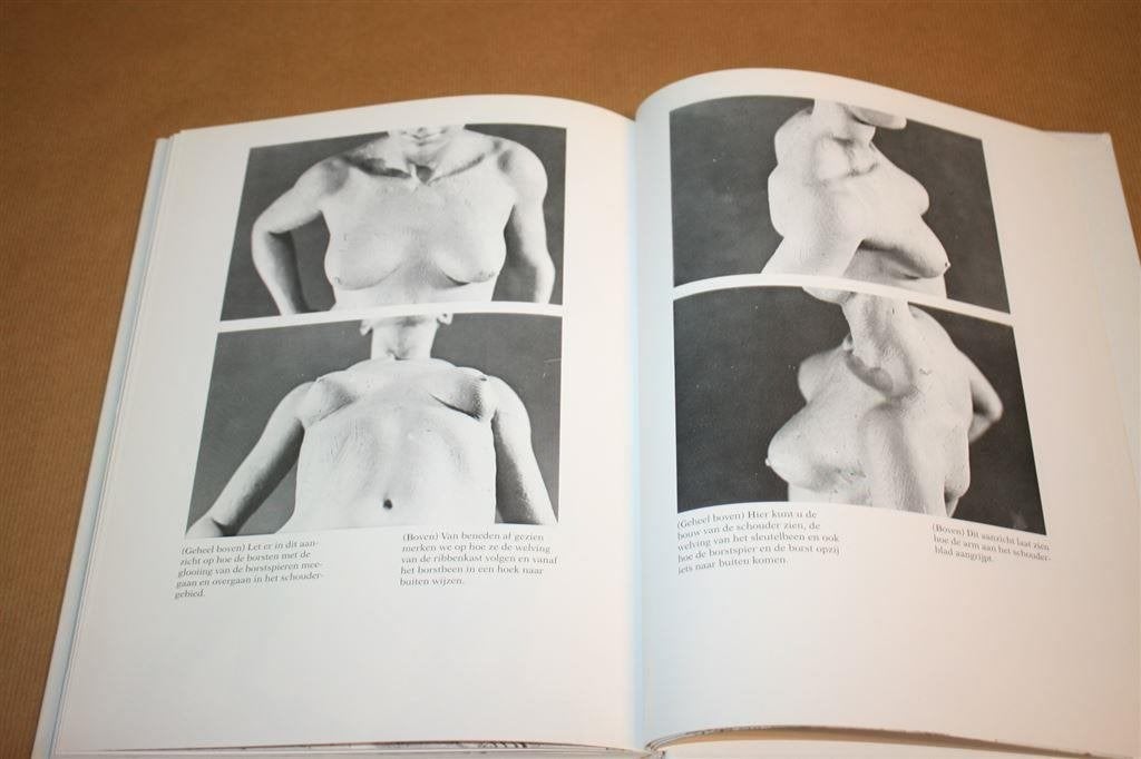 Modelboetseren in klei. Anatomiegids voor beeldhouwers., Boeken, Ophalen of Verzenden, Gelezen