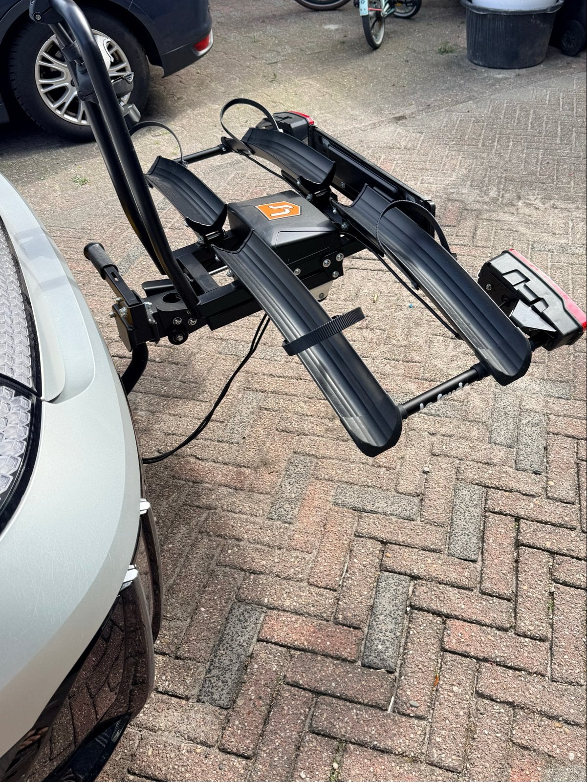 La Souris fietsendrager voor fatbikes en bredere banden, Auto diversen, Fietsendragers, Ophalen, Brede banden, Zo goed als nieuw