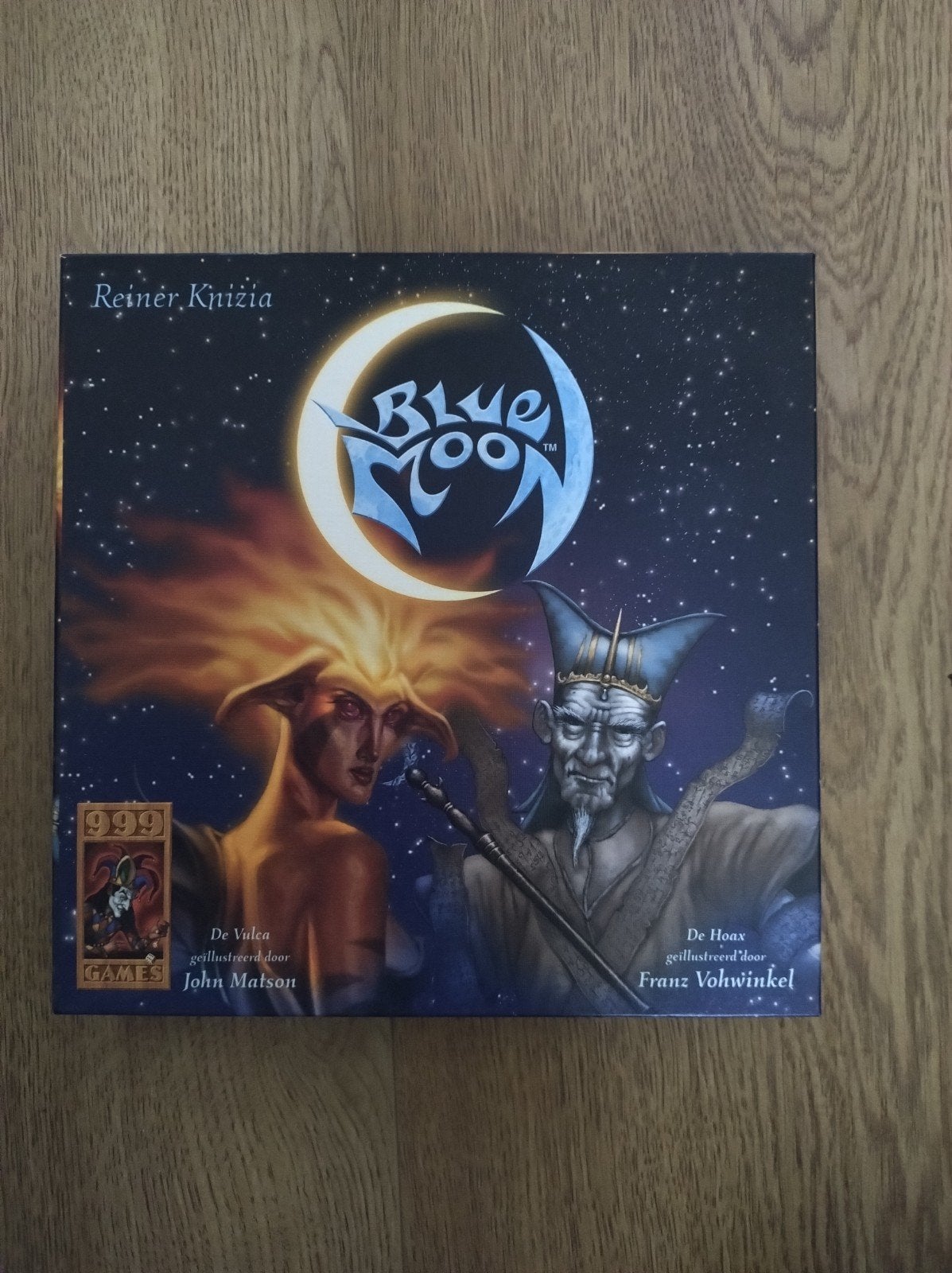 Blue Moon van 999 games, Een of twee spelers, Ophalen of Verzenden, Zo goed als nieuw, 999 Games