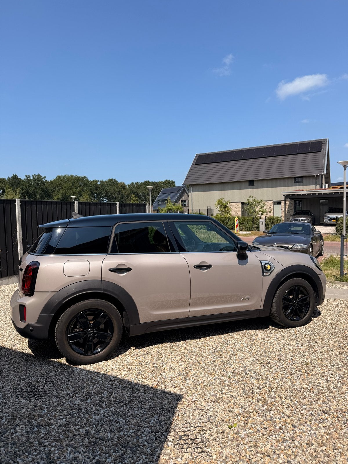 Foto 10 van Mini Countryman Cooper SE ALL4 (F60) - pano - leder - camera