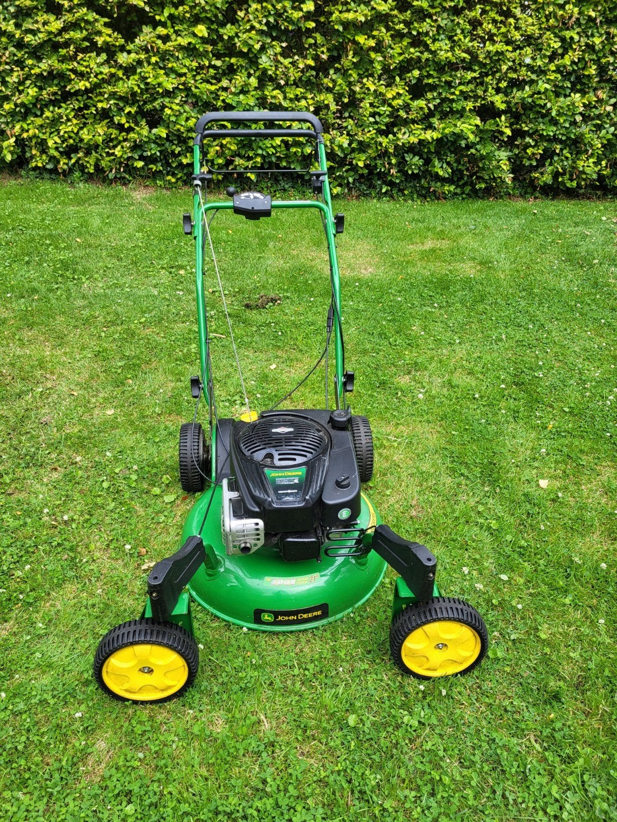 John Deere grasmaaier met Briggs & Stratton motor, Cirkelmaaier, Gebruikt, Benzine-grasmaaier, 50 cm of meer