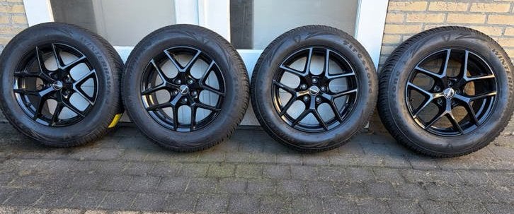 Winterbanden op Borbet LM velgen Lexus NX & Toyota RAV4, Auto-onderdelen, Ophalen, Gebruikt, 16 inch, Banden en Velgen