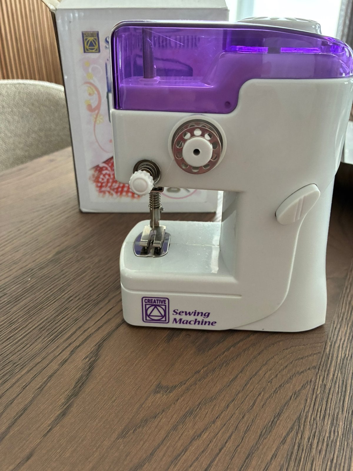 Compacte naaimachine, Ophalen of Verzenden, Zo goed als nieuw, Naaimachine, Overige merken