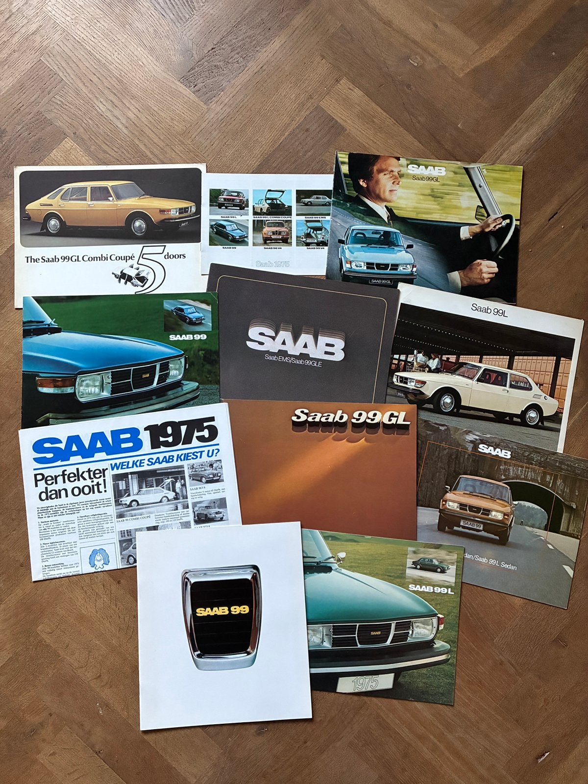 Saab 99 brochures 11 stuks, Verzenden, Zo goed als nieuw, Overige merken