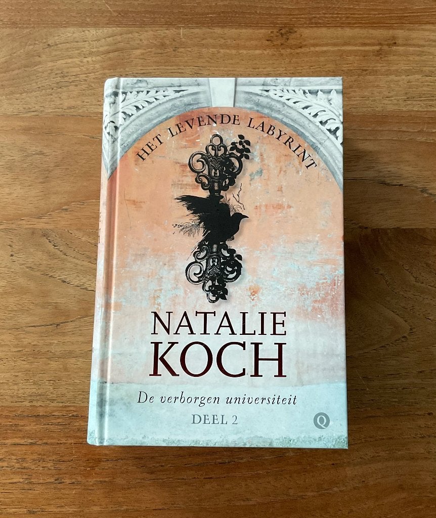 Natalie Koch het levende labyrint verborgen universiteit 2, Ophalen of Verzenden, Zo goed als nieuw