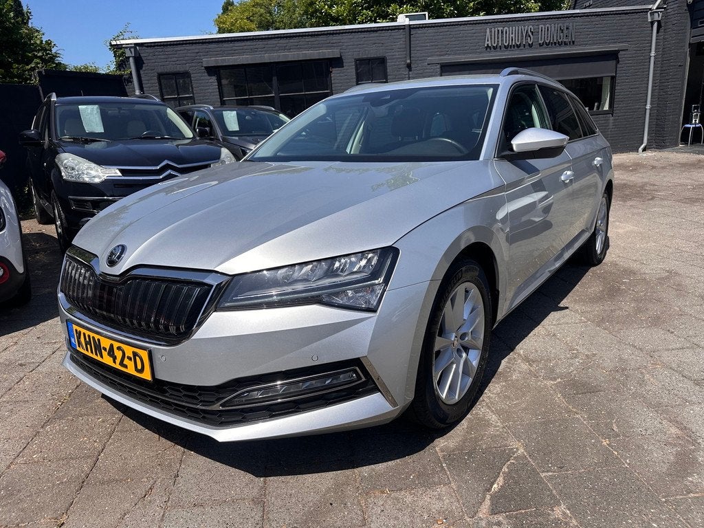 Skoda Superb Combi 1.4 TSI 218pk iV Business Edition|Virtual, Auto's, Skoda, Gebruikt, Zwart, 4 cilinders, Hybride Elektrisch/Benzine