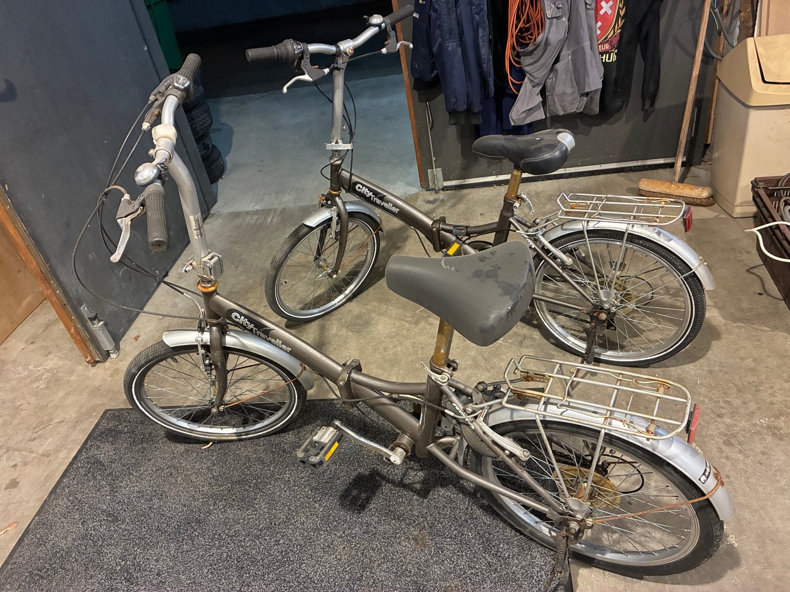 2x City Traveller vouwfietsen - Ideaal voor woon-werkverkeer, 20 inch of meer, Gebruikt, Velgrem, Versnellingen