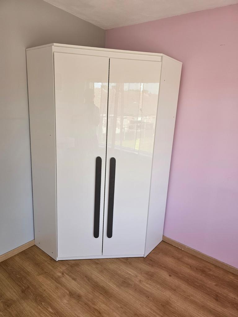 Witte hoekkledingkast 100cm x 100cm, Ophalen, Met deur(en), 100 tot 150 cm, Modern, Hoekmodel