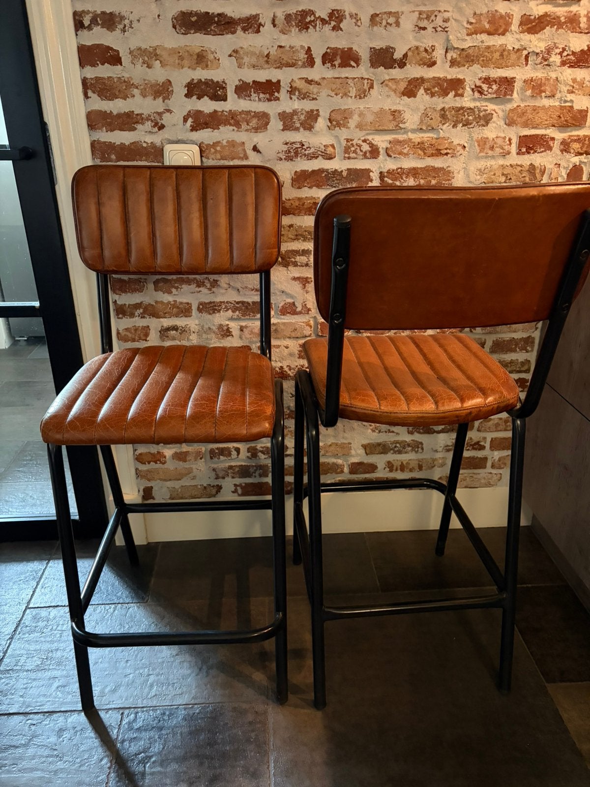 Industriele barstoelen / barkrukken, Huis en Inrichting, 2 krukken, Ophalen, Zo goed als nieuw, 60 tot 90 cm