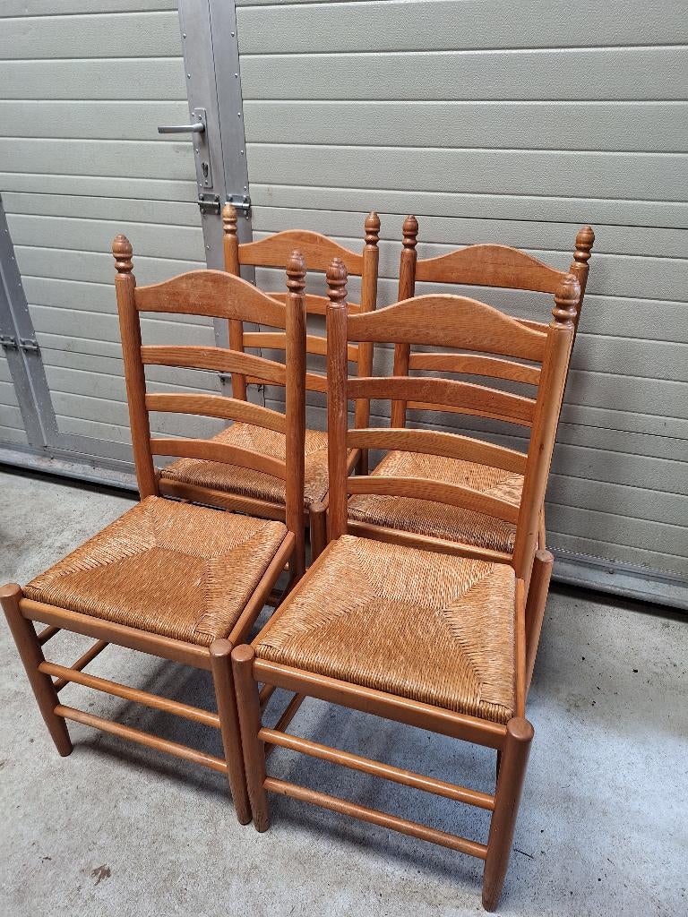 Vintage houten stoelen met biezen zitting mat boerenstoelen, Huis en Inrichting, Stoelen, Gebruikt, Bruin, Vier, Hout