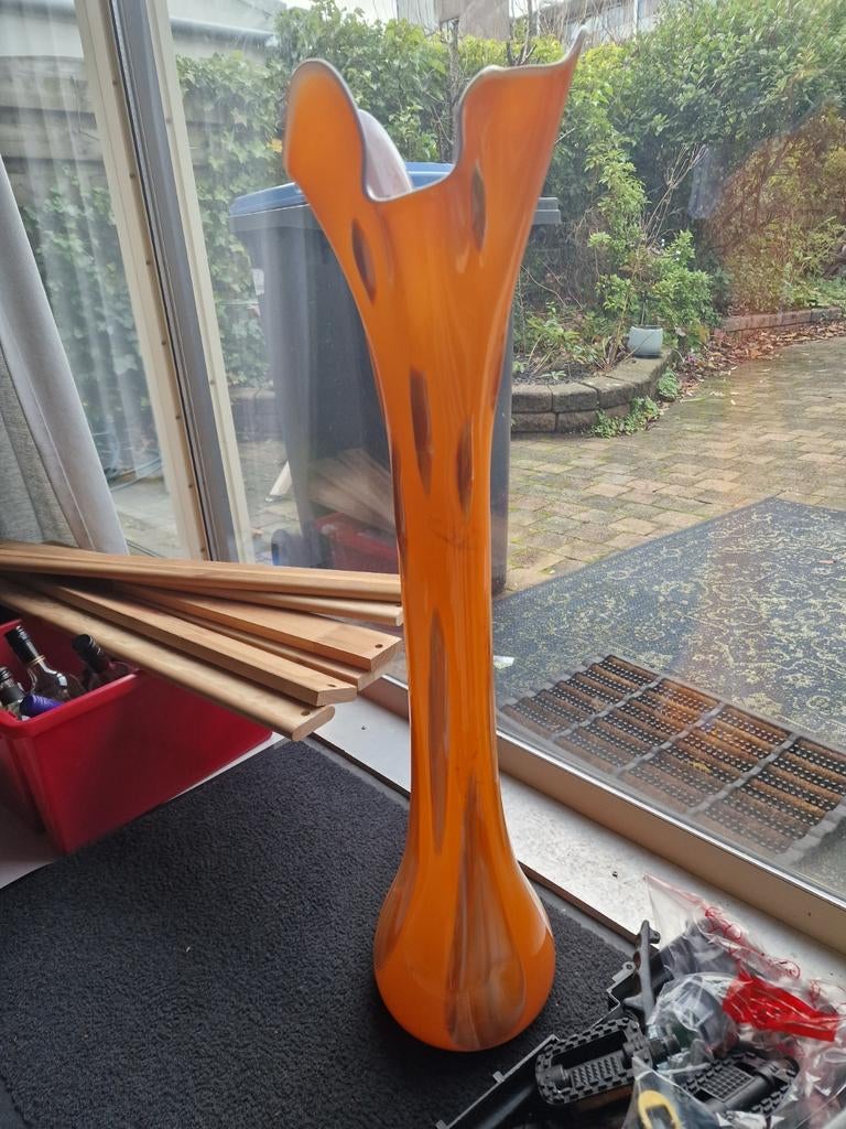 Enorm grote vaas zeldzaam oranje space age?, Antiek en Kunst, Ophalen