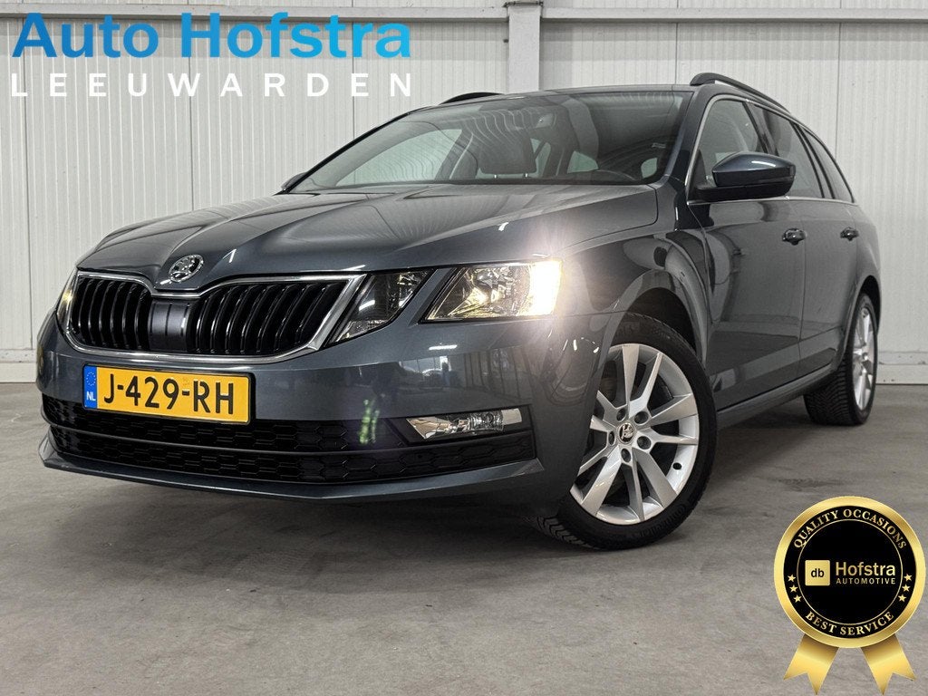 Skoda Octavia Combi 1.5 TSI Greentech Business Edition 150 P, Gebruikt, 150 pk, Leder en Stof, Origineel Nederlands