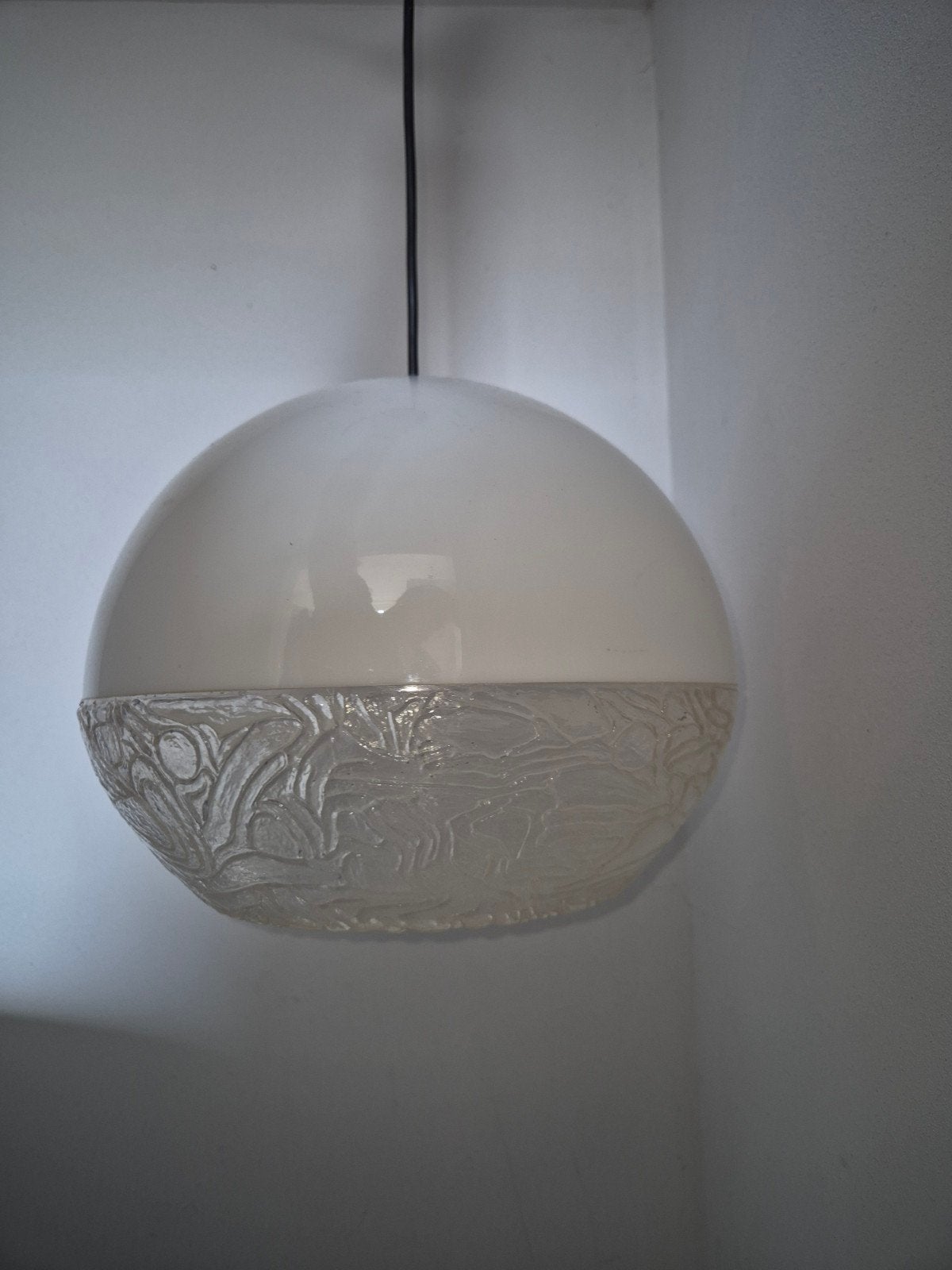 Kunststof jaren 70 vintage hanglamp, Ophalen of Verzenden, Gebruikt, Kunststof, E27 (groot)