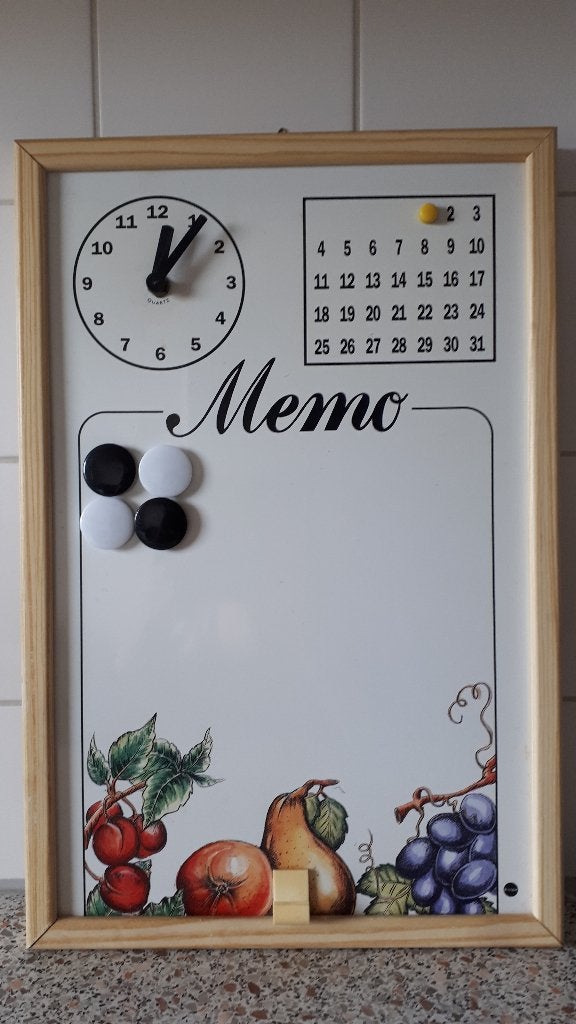 Memobord met klokje voor stift en magneten, Ophalen, Zo goed als nieuw, Magneetbord
