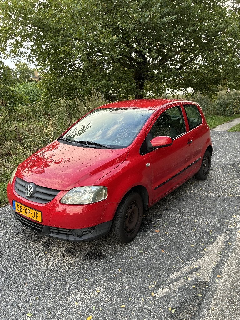 Volkswagen Fox 1.2 40KW 2007 Rood, Voorwielaandrijving, Stof, 4 stoelen, 1198 cc