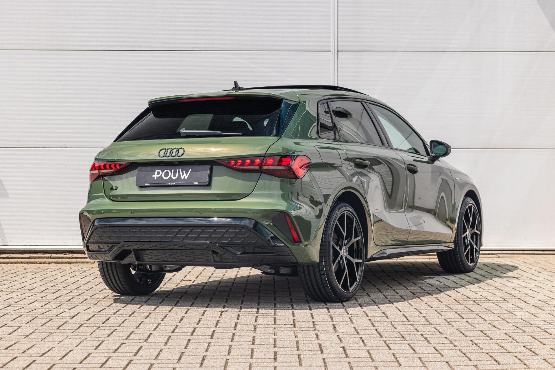 Audi A3 Sportback 40 TFSI e 204pk S edition | Panoramadak |, Auto's, Audi, 12 maanden, 1498 cc, 4 cilinders, 150 min