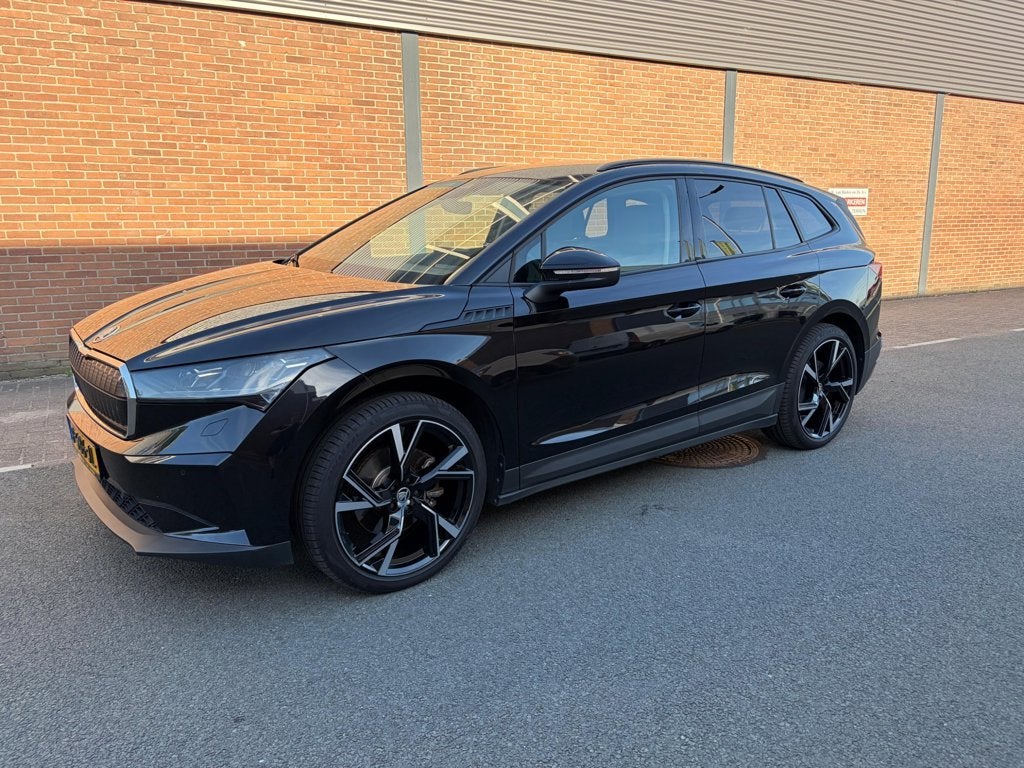Skoda Enyaq iV 60, Auto's, Parkeersensor, Gebruikt, 179 pk, Zwart