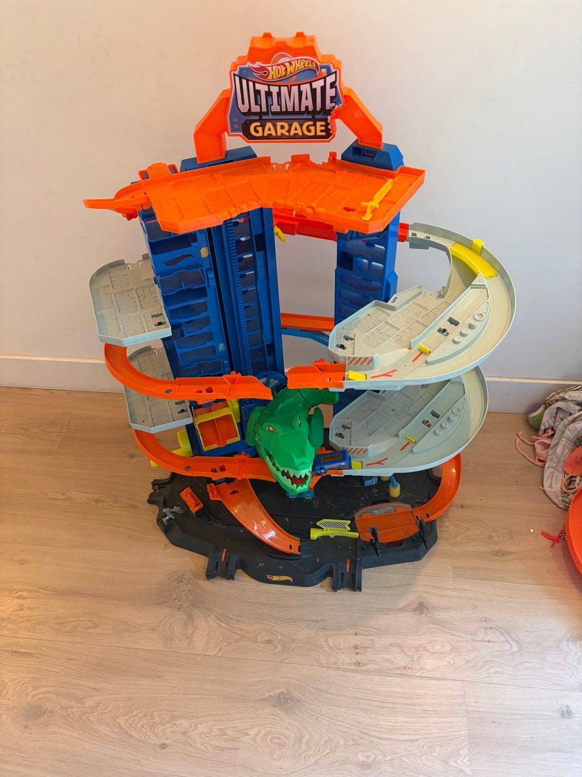 Hotwheels Ultimate Garage, Ultra Carwash & Track Builder set, Ophalen, Gebruikt