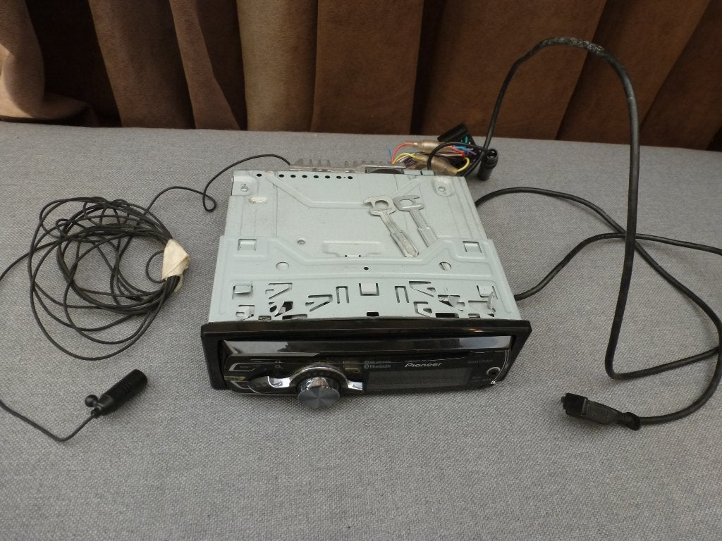 Pioneer DEH-6400BT, Ophalen, Gebruikt