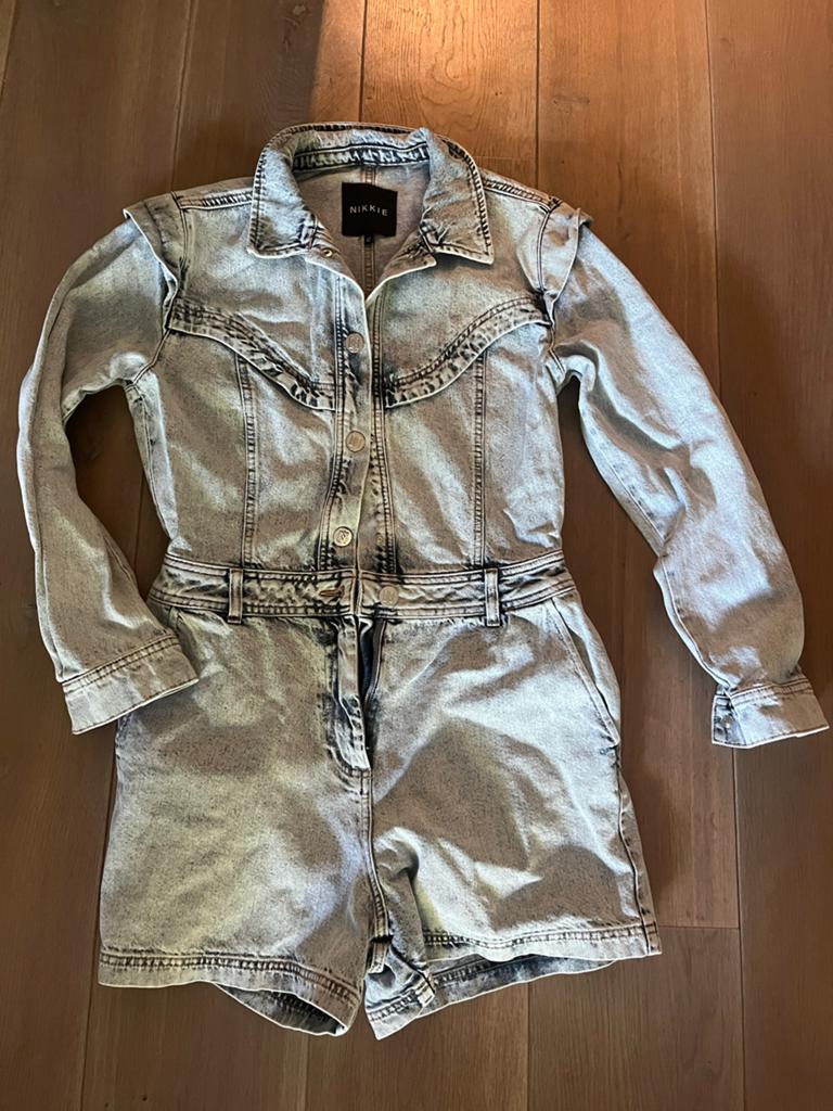 Nikkie denim  spijkerpak  maat 42, Kleding | Dames, Ophalen of Verzenden, Zo goed als nieuw, Maat 42/44 (L), Blauw